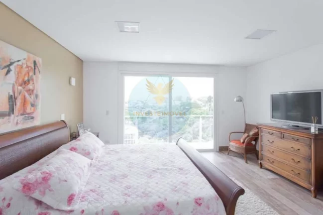 Imagem Casa em Condomínio a Venda no bairro Granja Viana - Cotia, SP