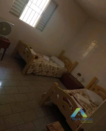 Imagem Casa Padrão Ótima Localização.