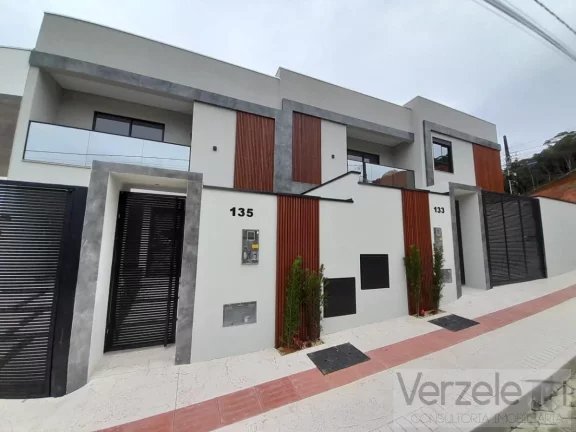 Imagem Casa / Sobrado para Venda em Camboriú / SC no bairro São Francisco de Assis