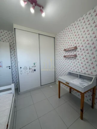 Imagem Apartamento à venda em Salvador-BA, Alphaville I: 3 quartos, 1 suíte, 3 salas, 3 banheiros, 2 vagas de garagem, 113m² de área.