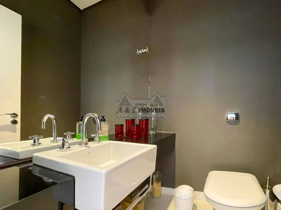 Imagem Casa à venda em Campos do Jordão – Com 7 suítes e vista panorâmica