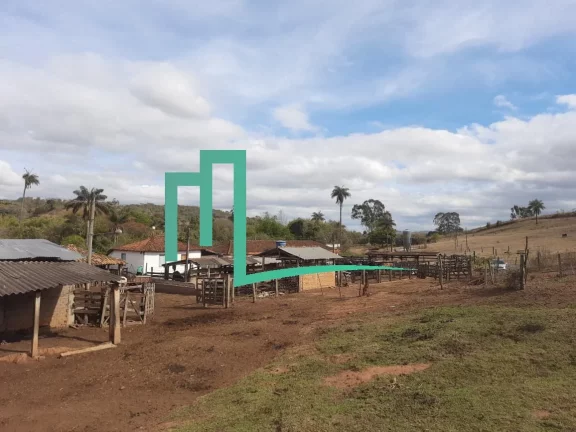 Imagem Fazenda entre Cassia e Passos