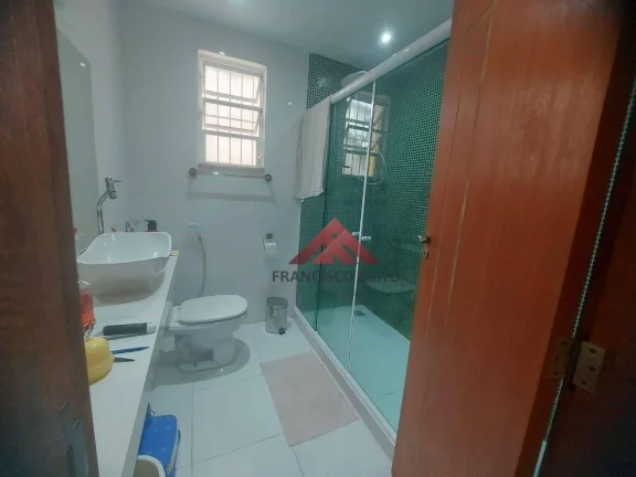 Imagem Casa com 2 dormitórios à venda, 242 m² por R$ 360.000,00 - Brasilândia - São Gonçalo/RJ