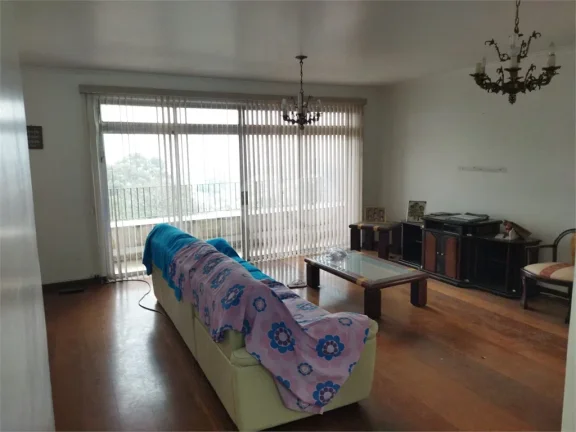 Imagem Casa à venda ou para alugar com 4 quartos, sendo 1 suíte, em Vila Madalena, São Paulo - SP