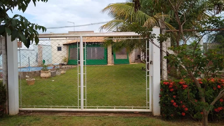 Imagem "Seu Refúgio dos Sonhos: Rancho à Venda no Exclusivo Condomínio Acácias!"