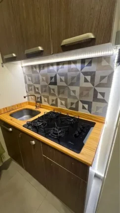 Imagem Apartamento para locação em Sorocaba-SP, bairro Caputera: 1 quarto, 1 sala, 1 banheiro, 1 vaga, 42m². Venha conferir!