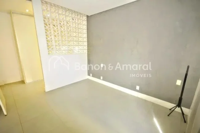 Imagem Excelente opção para quem busca praticidade e localização central em Campinas. Localizado no sex...