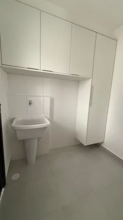 Imagem Residencial Easy: Apartamento de 2 quartos no Parque das Nações, Santo André-SP. 1 suíte, 2 banheiros, 2 vagas de garagem. 64 m².