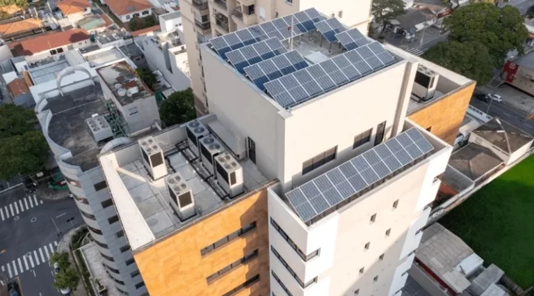 Imagem Apartamento de alto padrão no Condomínio Mirai Campestre Patriani em Santo André-SP: 3 quartos, 2 suítes, 3 banheiros, 2 vagas, 91m². Venda ou locação!