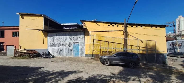 Imagem Galpão 253m² (Maior na topografia), com Renda, Perto da Av. Barão de Mauá, Pq Boa Esperança, Mauá-SP
