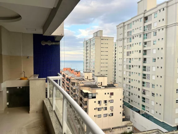 Imagem Apartamento com 3 suítes e 3 vagas de garagem na Meia Praia em Itapema