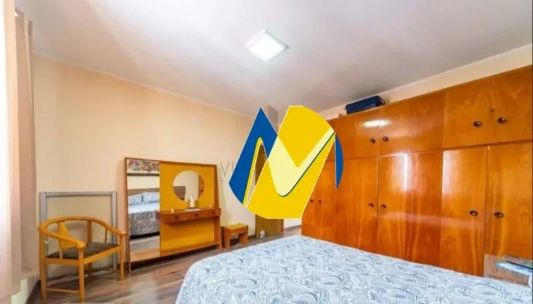 Imagem Sobrado amplo com 3 dormitórios e cozinha planejada - pronto pra morar