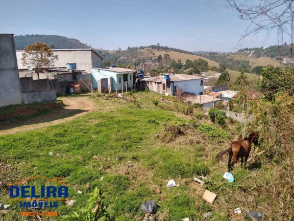 Imagem Terreno a venda em Terra Preta, rua sem saída já com um platô