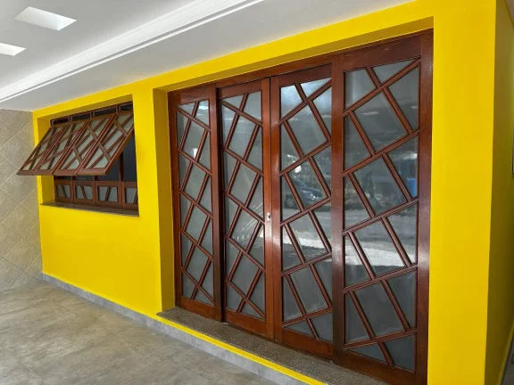 Imagem Casa Linda reformada 380 m² 7 Dormitorios 2 vagas de Garagens