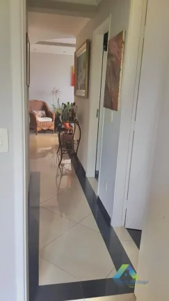 Imagem Lindo apartamento mobiliado à venda com 71m², 3 quartos e 1 vaga