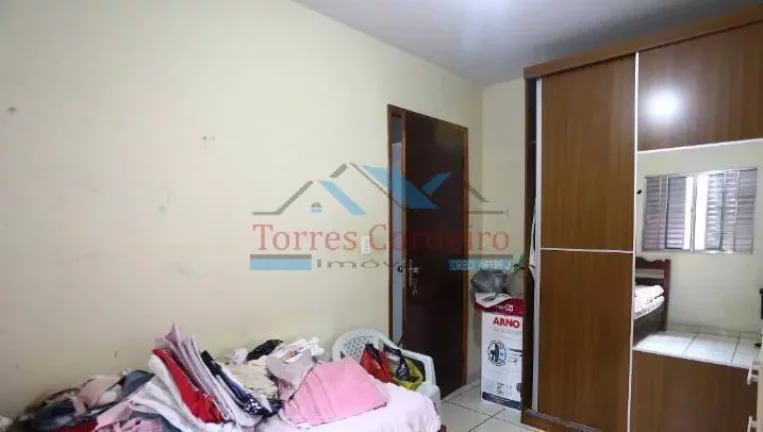 Imagem Sobrado com 3 dorm. + 2 vagas cobertas - Jd. Santos Dumond