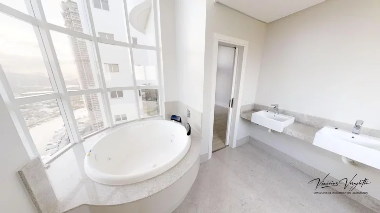 Imagem Cobertura para Venda em Balneário Camboriú / SC no bairro Centro