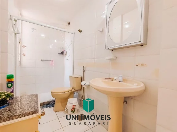 Imagem Apartamento de um quarto e sala, com vaga de garagem à venda na Av. Oceânica em Guarapari