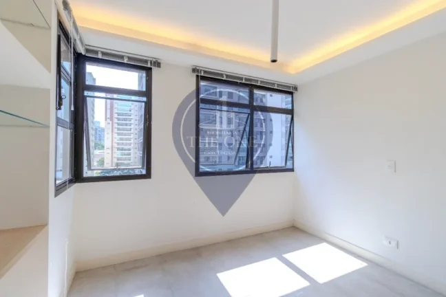 Imagem Conjunto Comercial à Venda na Vila Mariana: 4 Salas, 2 Banheiros, 1 Vaga, 45m² de Área em São Paulo-SP!