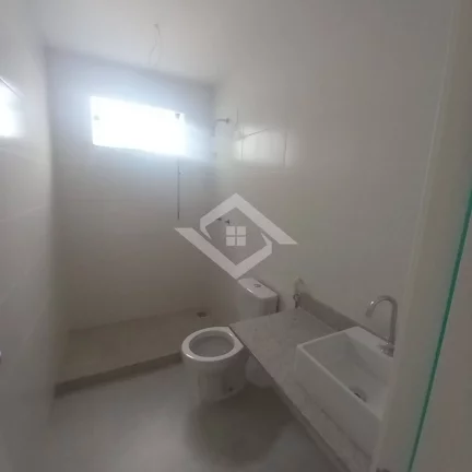 Imagem Casa dúplex. 3 qtos, 2 suítes. Garagem pedra de guaratiba RJ