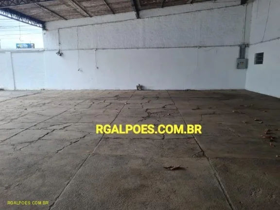 Imagem Galpão para Locação em DUQUE DE CAXIAS, Jardim Primavera, 2 banheiros