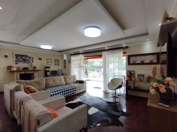 Imagem Casa para Venda em Teresópolis / RJ no bairro Ermitage