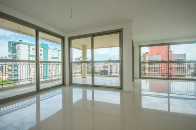 Imagem Apartamento à venda no bairro Três Figueiras - Porto Alegre/RS
