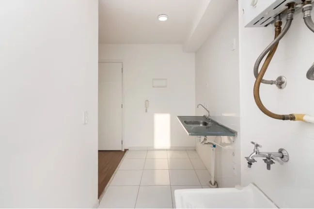 Imagem Apartamento, andar alto, sacada e vaga.