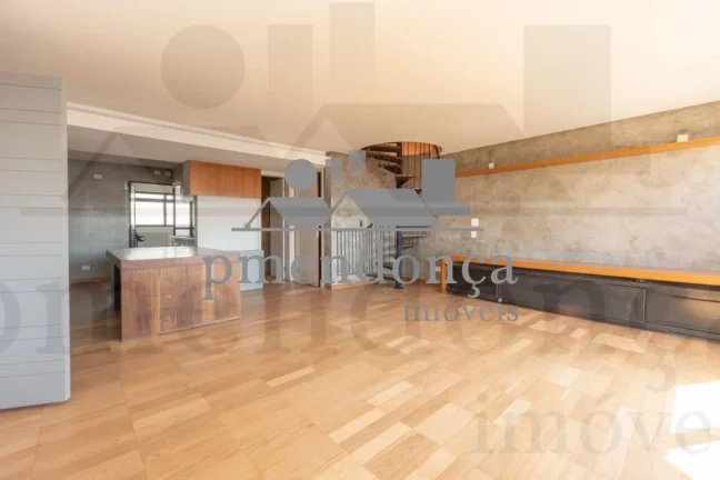 Imagem Linda cobertura duplex reformada  venda em Perdizes com 200m².