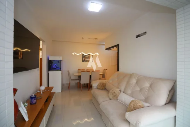 Imagem Apartamento Padrão à locação com 2 suítes e Vista parcial para o mar no bairro do Embaré em Santos/SP