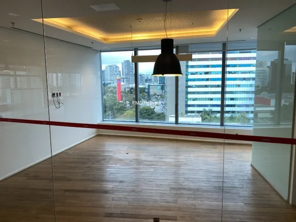 Imagem Sala Comercial na Vila Cordeiro com 2.137,40 m² de Área