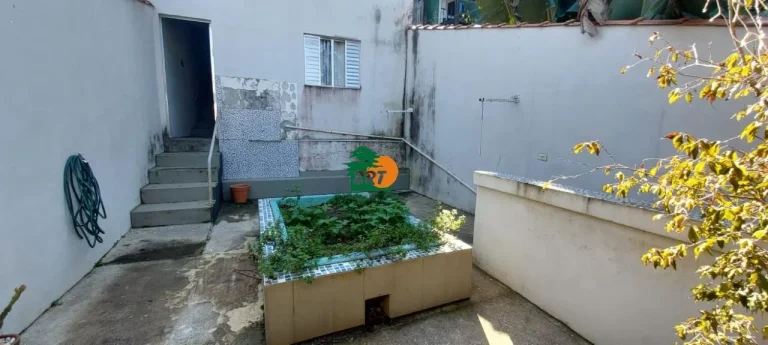 Imagem Casa para Venda em São Roque, Jardim Mosteiro, 2 dormitórios, 1 suíte, 1 banheiro, 2 vagas