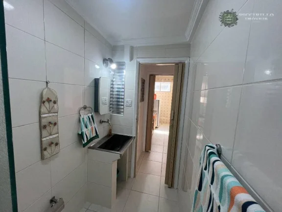 Imagem Kitnet com 1 dormitório à venda, 39 m² por R$ 245.000,00 - Vila Guilhermina - Praia Grande/SP