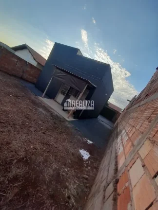 Imagem Vende-se casa com dois quartos no Bairro Monte Castelo- Igarapava/SP