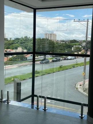 Imagem Prédio Comercial de Alto Padrão para Locação em Votorantim-SP, Parque Bela Vista: 2 Salas, 3 Banheiros, 10 Vagas, 724 m².