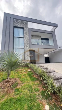 Imagem Natureza!!! São 4 suítes, Sistema de aquecimento solar para água da casa com boiller