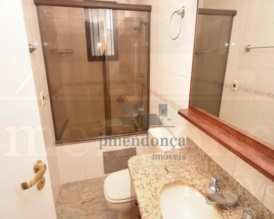Imagem Ótimo apartamento em perfeitas condições, com fino acabamento em mármore travertino, repleto de ...