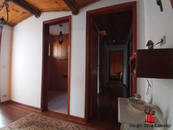 Imagem Casa a venda, em Condomínio de Alto Padrão de Campos do Jordão - SP.