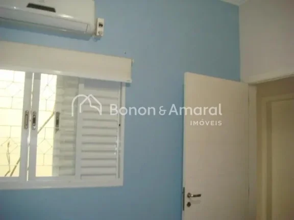 Imagem Venda - Casa de esquina no tradicional bairro Taquaral!

Imóvel com excelente acabamento, estrutura...