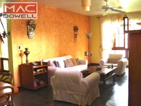 Imagem Casa de 350 m² / 4 quartos - VENDA - Laranjeiras /RJ