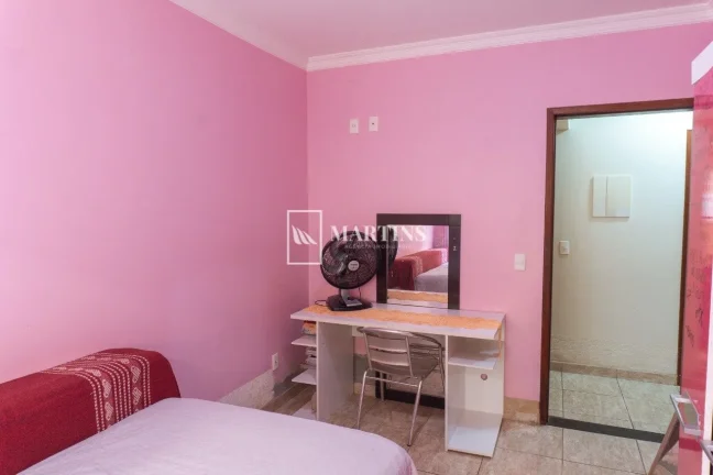 Imagem ? Casa Escriturada no Setor Leste do Gama - Rua Principal!

Excelente oportunidade para moradia ou i...