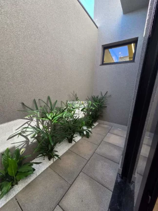 Imagem Casa à Venda com 3 quartos, 3 banheiros, 3 vagas e 160m2