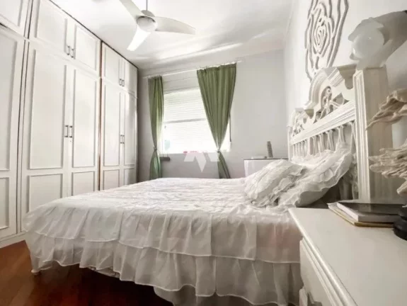 Imagem Sobrado com 3 quartos e 4 banheiros à Venda, 220 m² - Gonzaga em Santos