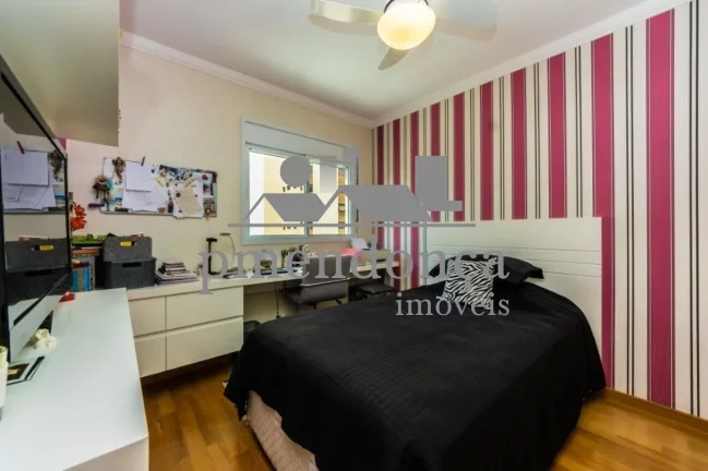 Imagem Apartamento à venda em Perdizes com 3 suítes e 3 vagas com 154m2