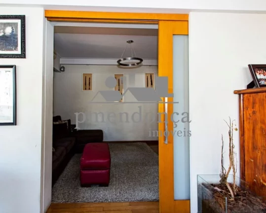 Imagem Apartamento em Perdizes com 4 sui­tes e 5 vagas, 240m²