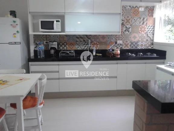 Imagem Casa a venda em Condomínio de chácaras em excelente localização