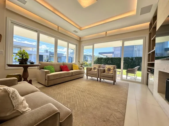 Imagem Casa em Condominio 4 Dormitórios - Bairro Zona Nova