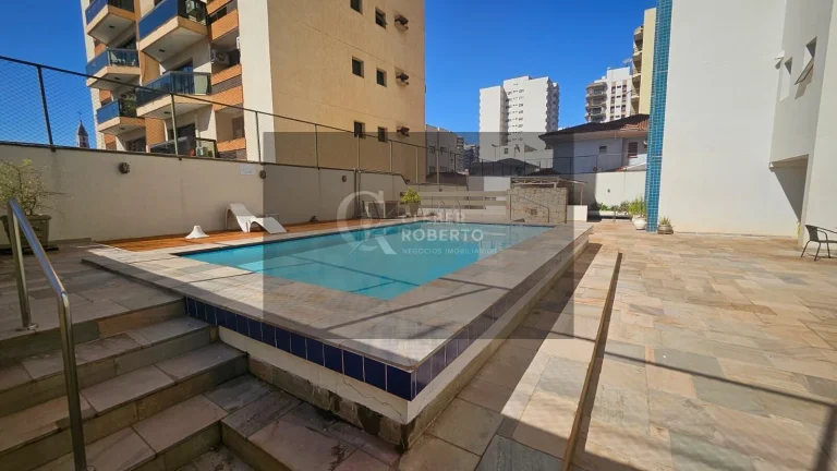 Imagem Amplo Apartamento com Sacada – 142m² e 2 Vagas no Centro