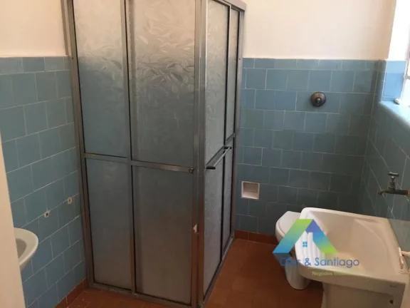 Imagem Excelente sobrado a 5 minutos da estação do metro Ana Rosa com 3 dormitórios, 3 vagas de garagem proximo a principais comércios, avenidas de São Paulo