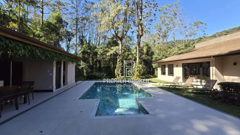 Imagem Casa à venda, 497 m² por R$ 4.490.000,00 - Comary - Teresópolis/RJ